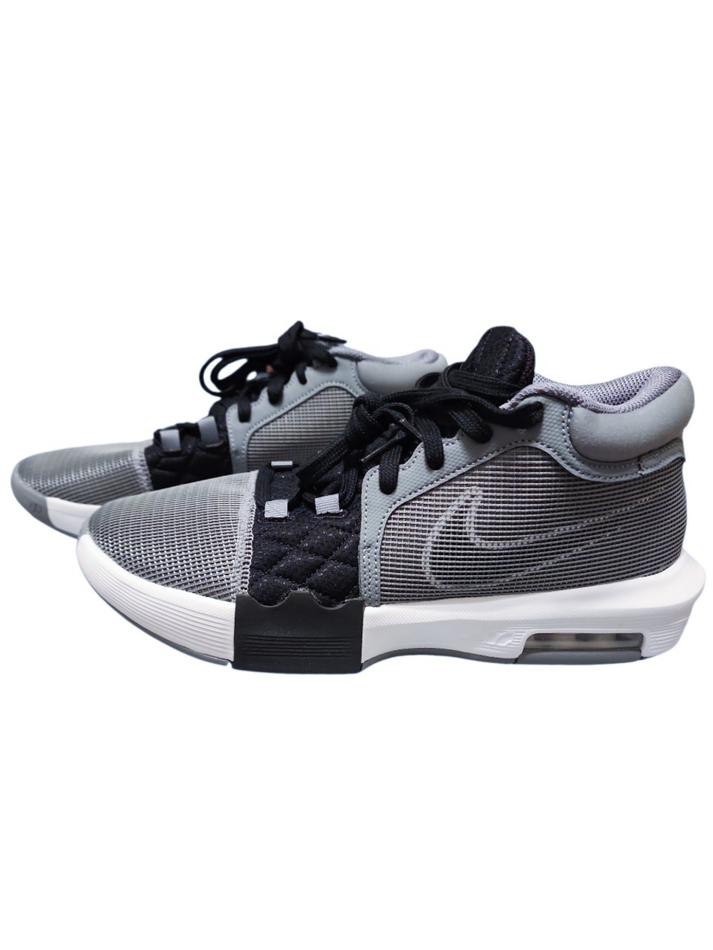 Nike Lebron Witness VIII